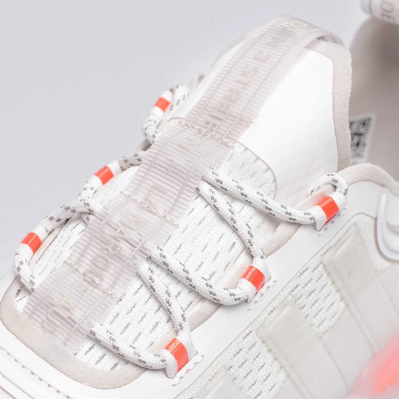 Мъжки маратонки ADIDAS NMD_V3 gx2089 цвят бял