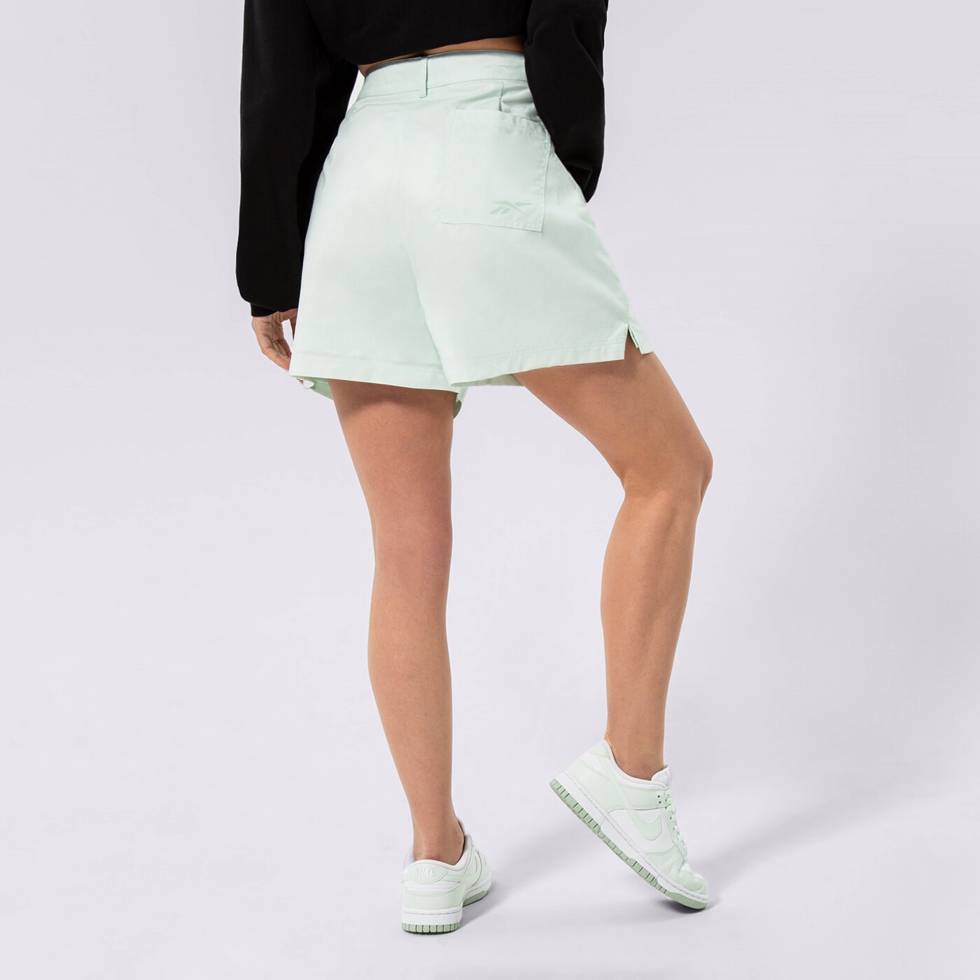 Дамски къси панталони REEBOK ШОРТИ CL WOMENS TREND SHORT hb8649 цвят мента