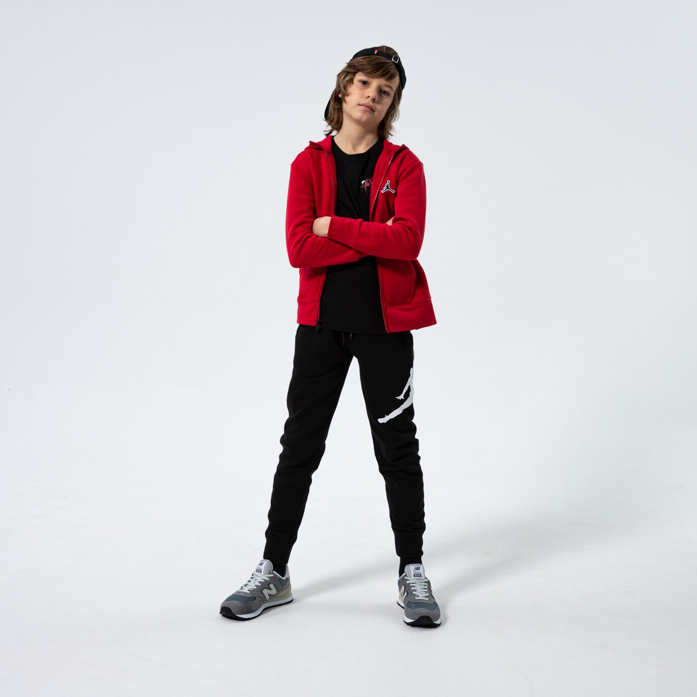 Детски суичър JORDAN СУИТЧЪР СЪС ЗАКОПЧАВАНЕ С КАЧУЛКА FZ HOODIE BOY 95a714-r78 цвят червен