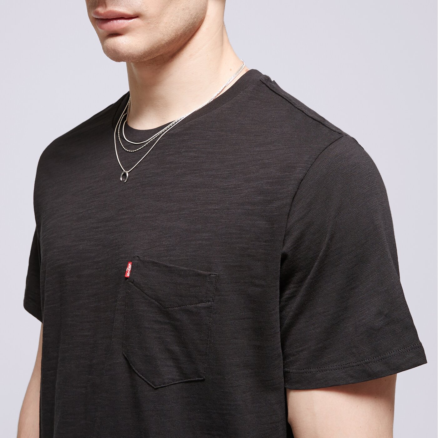 Мъжка тениска LEVI'S ТЕНИСКА SS CLASSIC POCKET TEE BLACKS 19342-0177 цвят черен