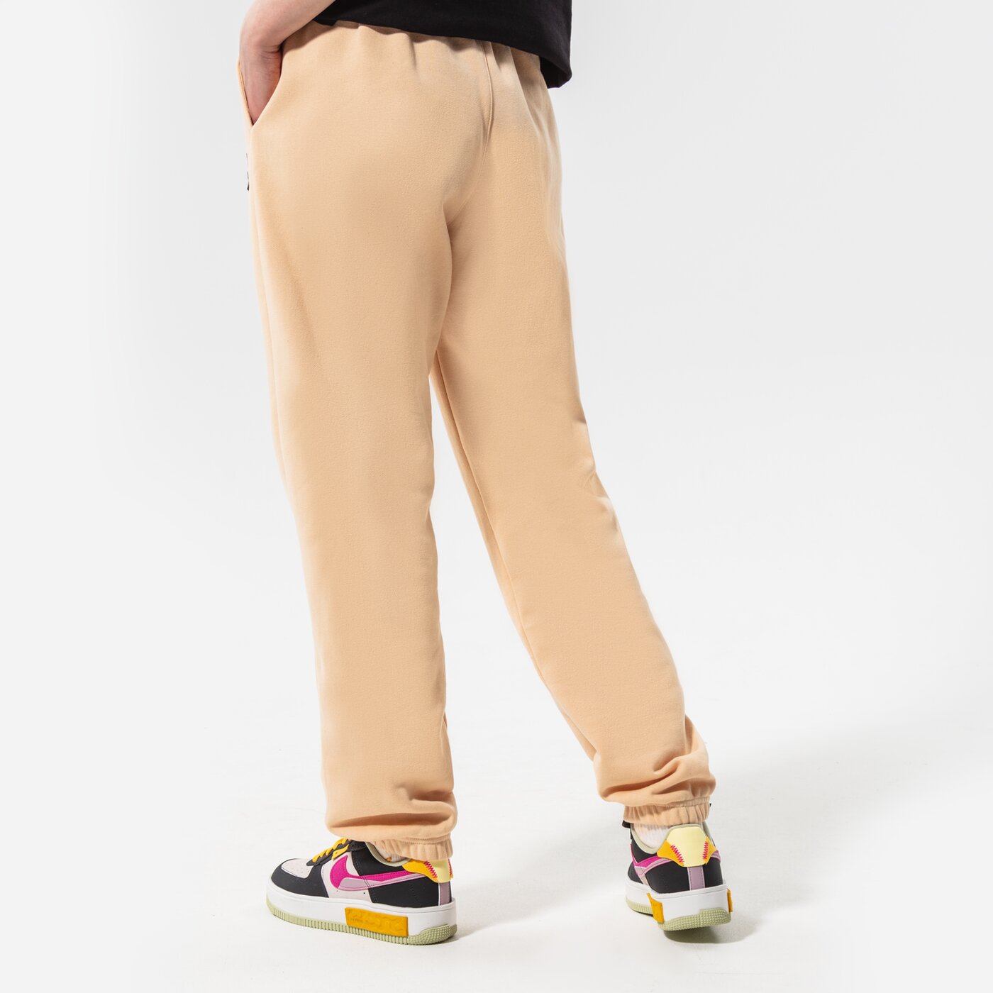 Дамски панталони JORDAN ПАНТАЛОНИ W J FLC PANT CORE dn4575-268 цвят бежов