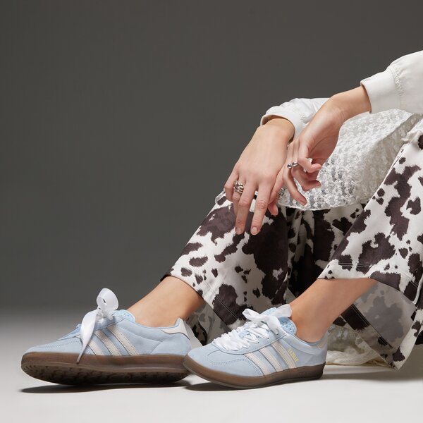 Дамски маратонки ADIDAS GAZELLE INDOOR W ji2717 цвят син