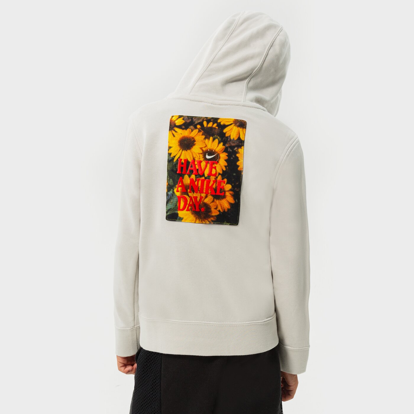 Детски суичър NIKE СУИТЧЪР С КАЧУЛКА B NSW HBR STMNT HOODED PO BOY dm8092-072 цвят бежов