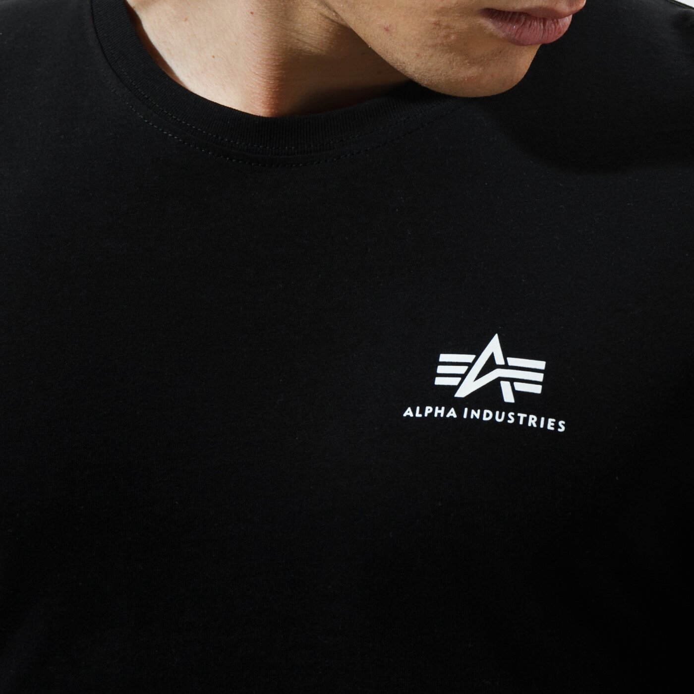 Мъжка тениска ALPHA INDUSTRIES ТЕНИСКА BASIC LS SMALL LOGO 198517-03 цвят черен