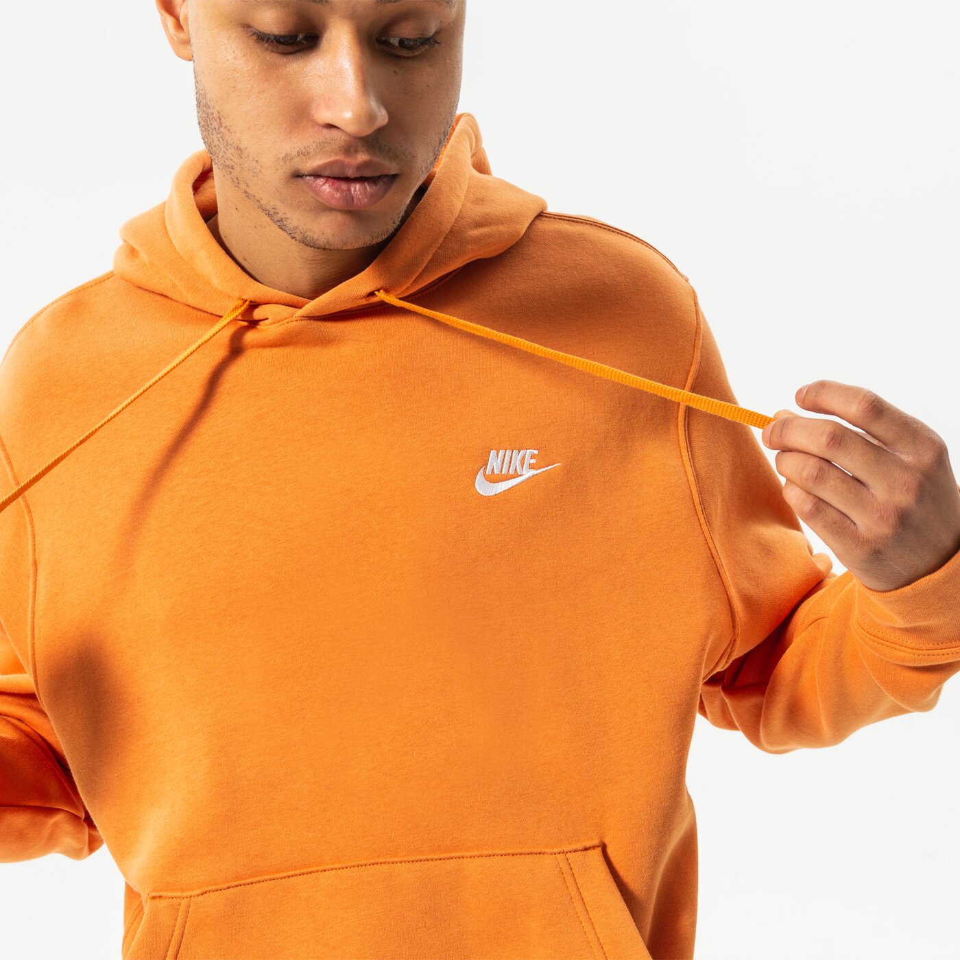 Мъжки суичър NIKE СУИТЧЪР С КАЧУЛКА NIKE SPORTSWEAR CLUB FLEECE bv2654-808 цвят кафяв