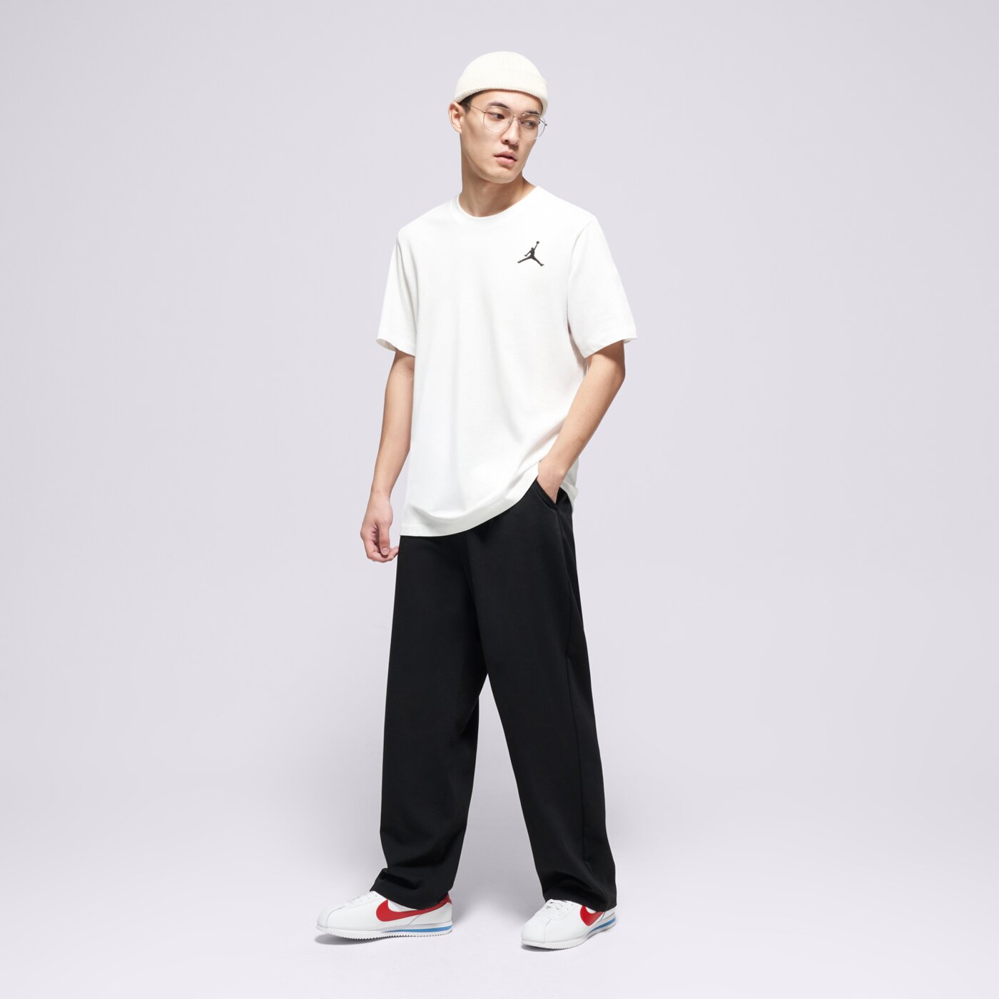 Мъжка тениска JORDAN ТЕНИСКА M J JUMPMAN EMB SS CREW dc7485-100 цвят бял