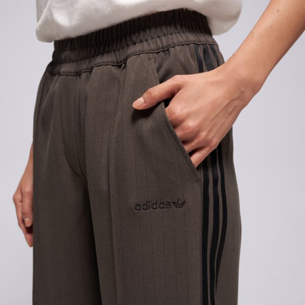 Дамски панталони ADIDAS ПАНТАЛОНИ TAILORED PANTS jy3521 цвят кафяв