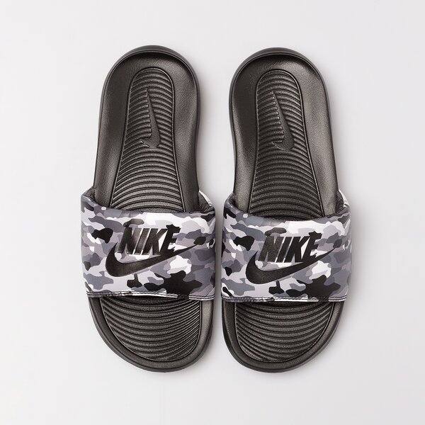 Мъжки чехли и сандали NIKE VICTORI ONE cn9678-001 цвят черен