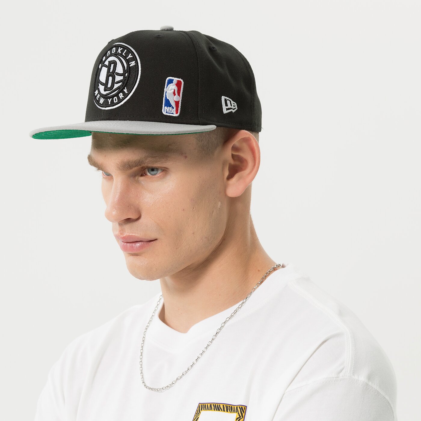 Мъжка шапка с козирка NEW ERA ШАПКА TEAM ARCH 950 NETS 60240389 цвят черен