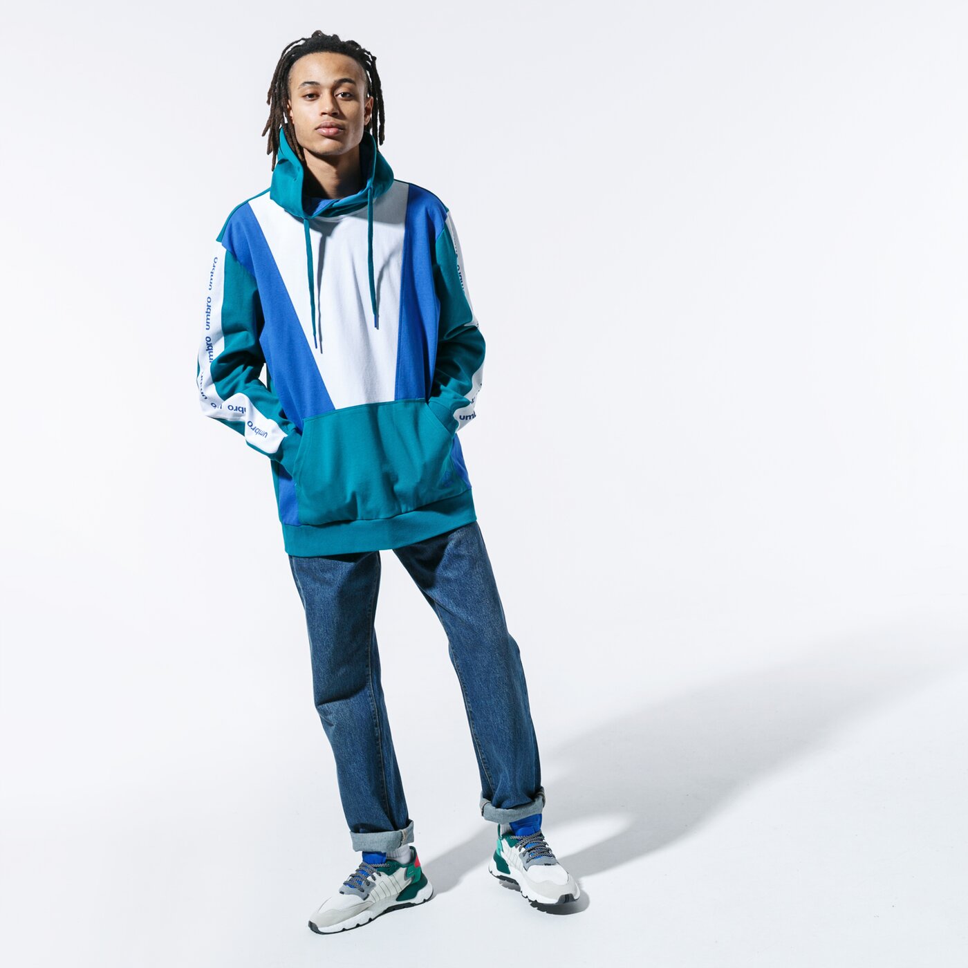 Мъжки суичър UMBRO СУИТЧЪР С КАЧУЛКА RETRO HOODY BLU/WHT/GRN ul39blm81002 цвят зелен
