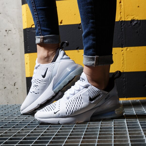 Дамски маратонки NIKE AIR MAX 270  ah6789-100 цвят бял