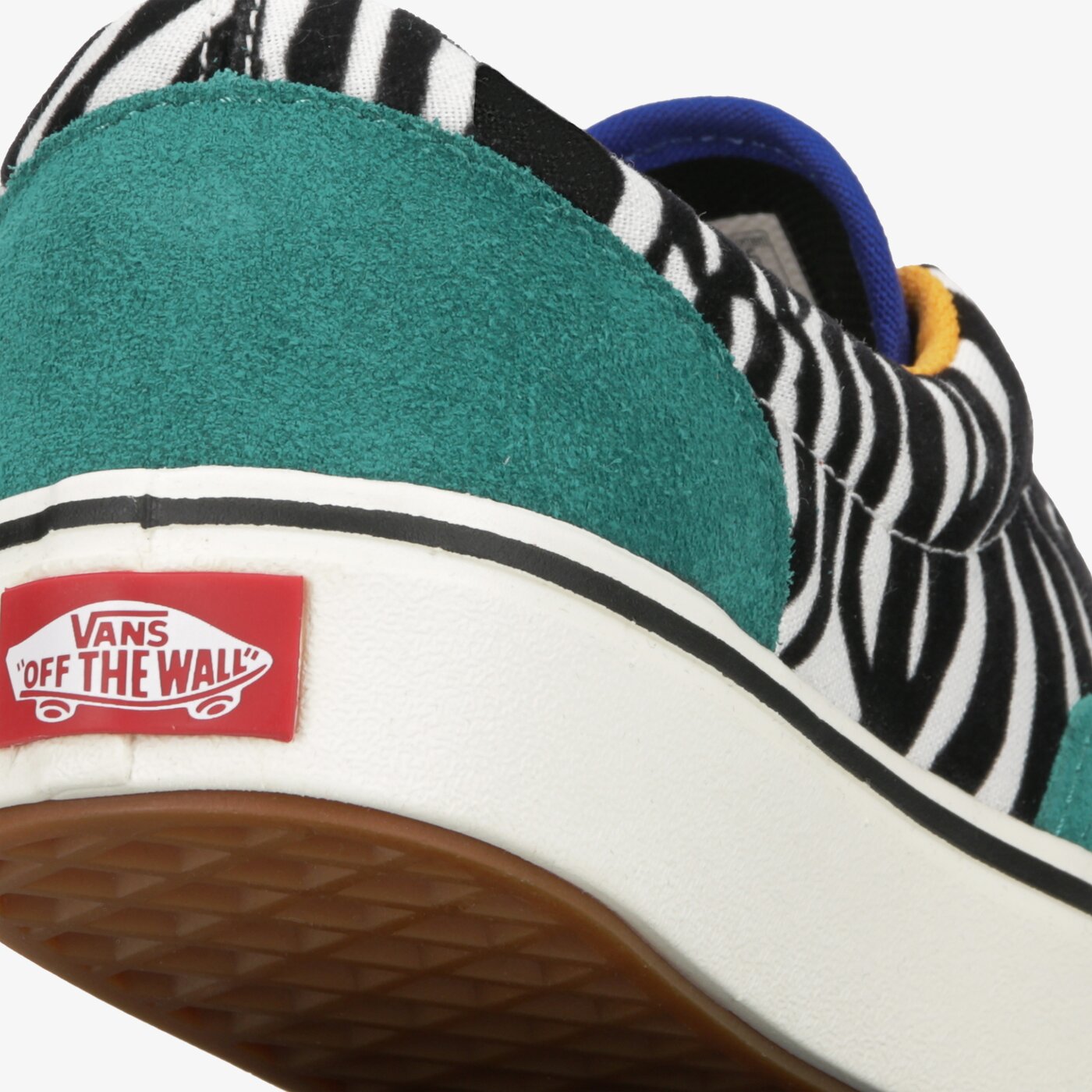 Дамски маратонки VANS UA COMFYCUSH ERA vn0a3wm9vwt1w цвят зелен