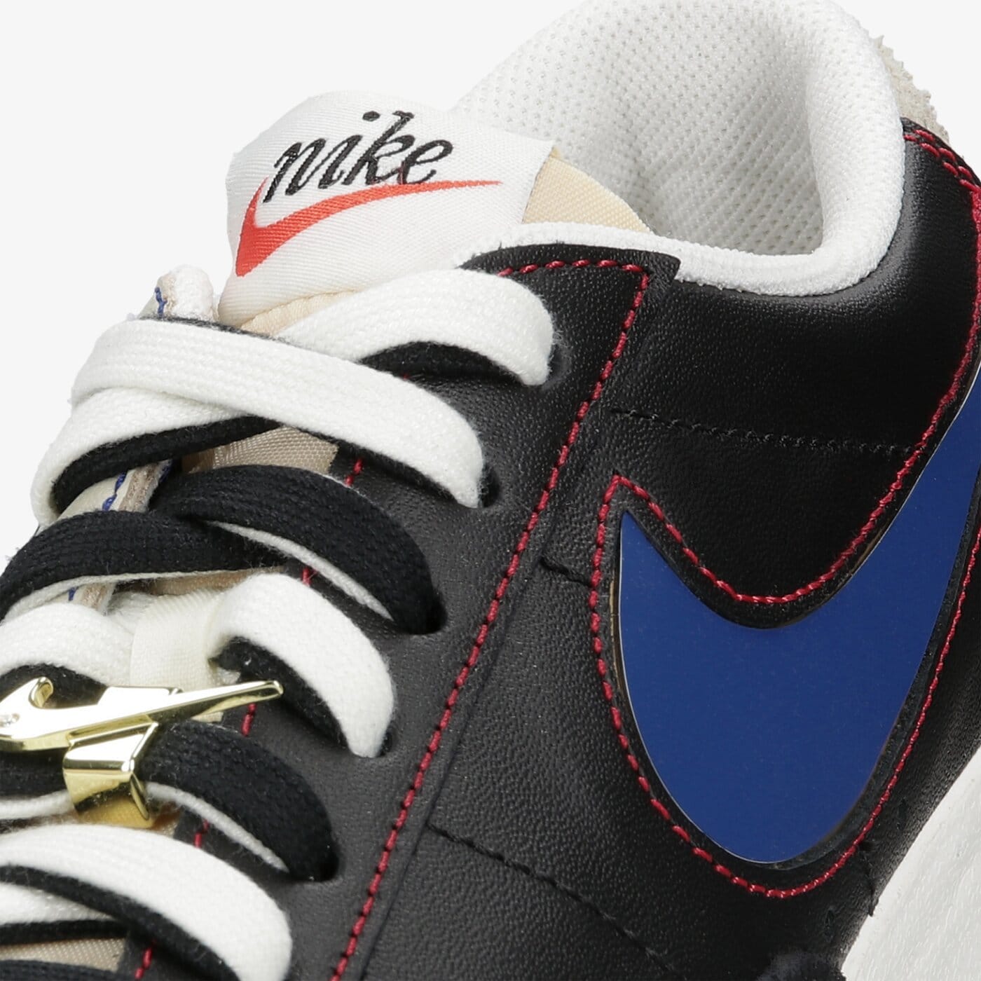 Мъжки маратонки NIKE BLAZER LOW '77 PRM dh4370-001 цвят черен