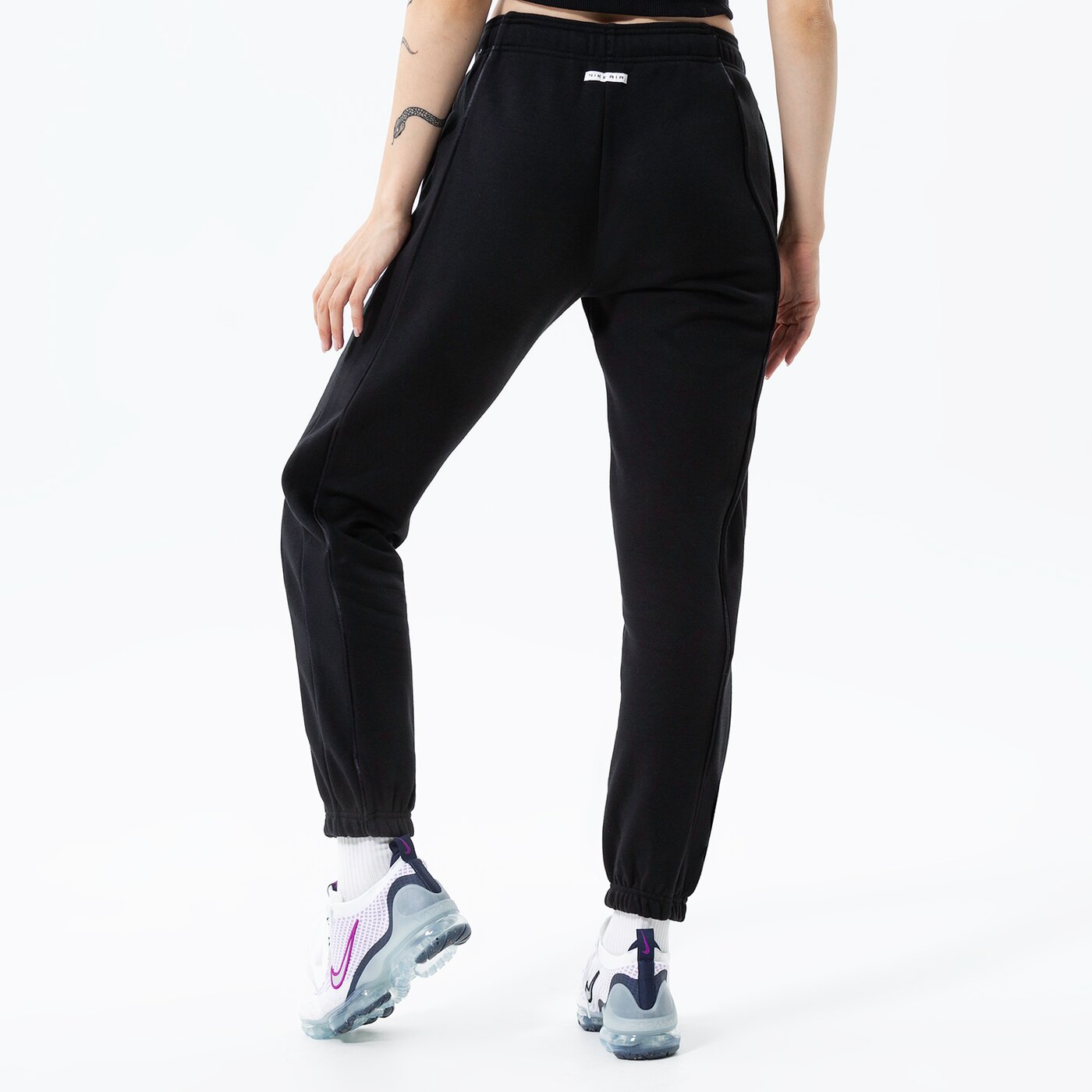 Дамски панталони NIKE ПАНТАЛОНИ W NSW AIR FLC MR JOGGER dq6563010 цвят черен