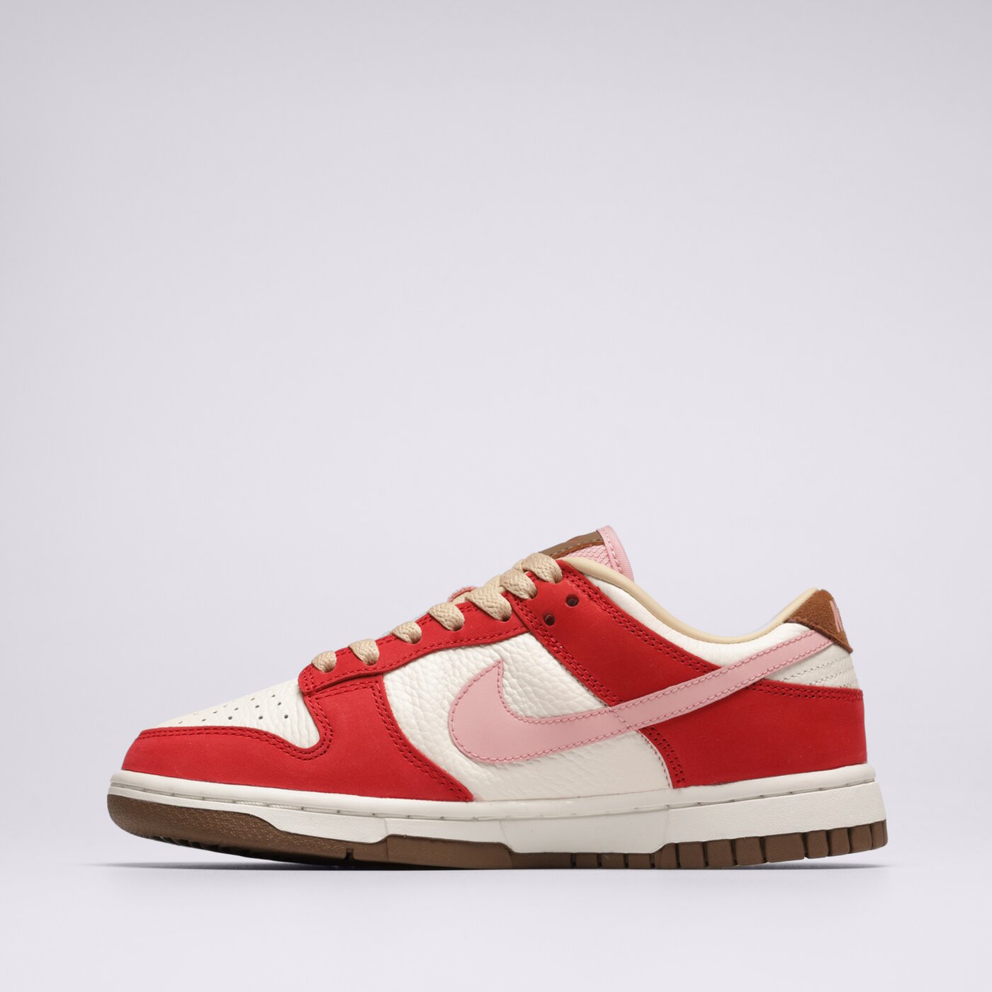 Дамски маратонки NIKE DUNK LOW PRM fb7910-600 цвят червен