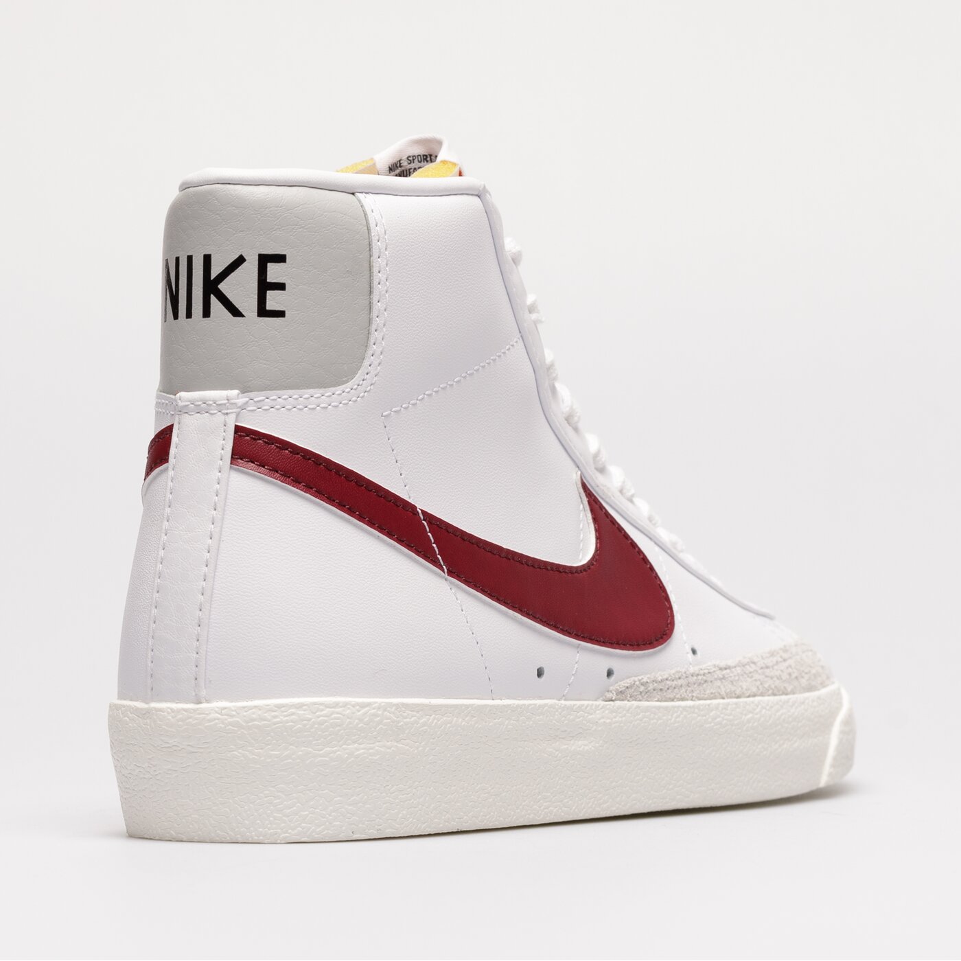 Мъжки маратонки NIKE BLAZER MID '77 VINTAGE bq6806-120 цвят бял