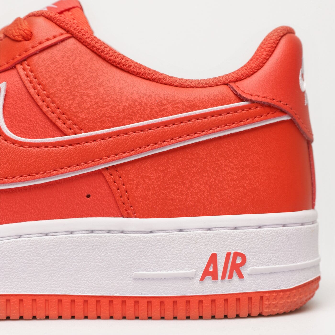 Детски маратонки NIKE AIR FORCE 1 dx5805-600 цвят червен