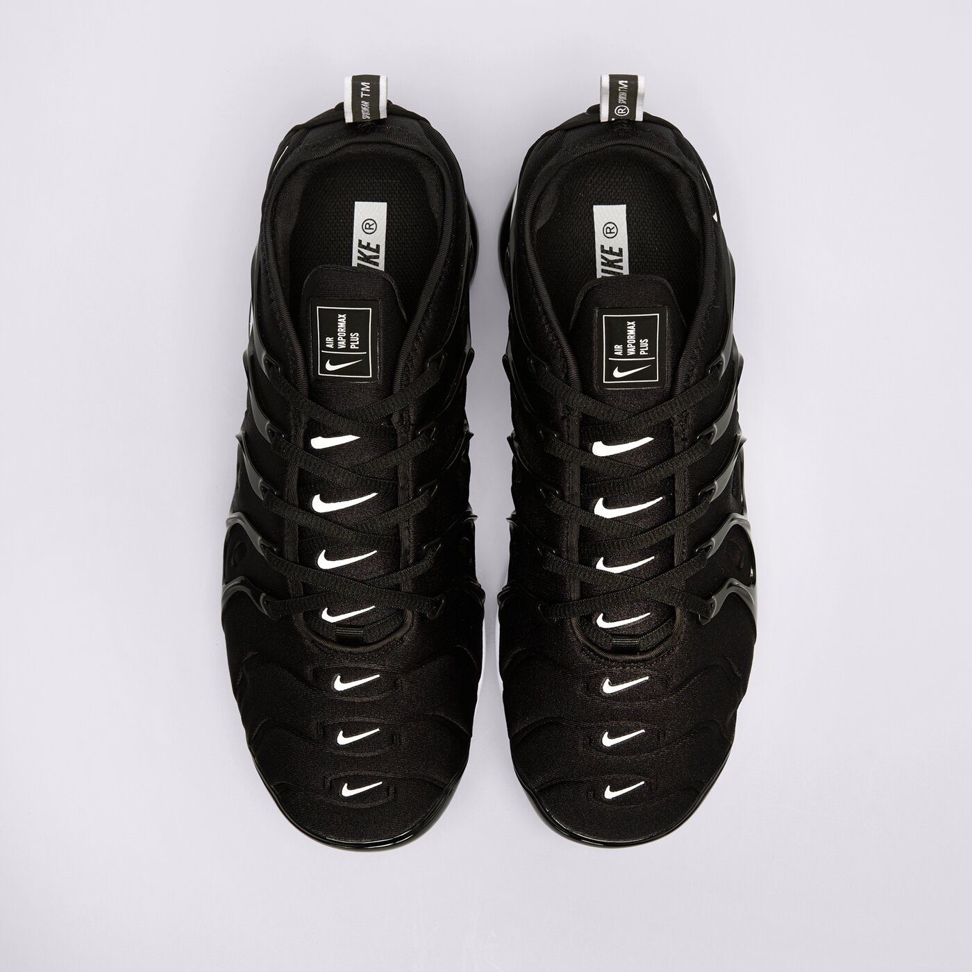 Мъжки маратонки NIKE AIR VAPORMAX PLUS 924453-011 цвят черен