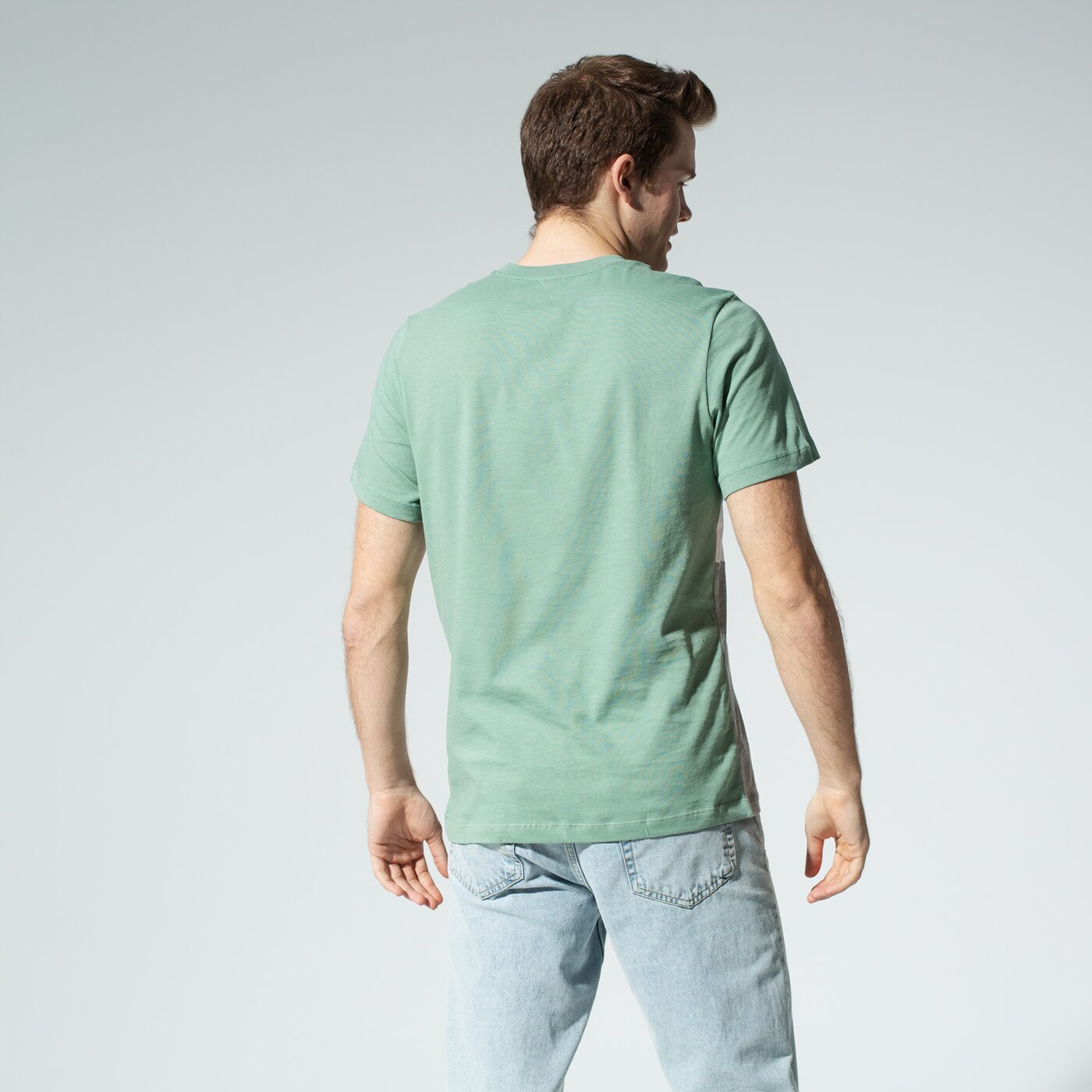 Мъжка тениска NIKE ТЕНИСКА M NSW NIKE AIR TEE SS cv2210-352 цвят зелен