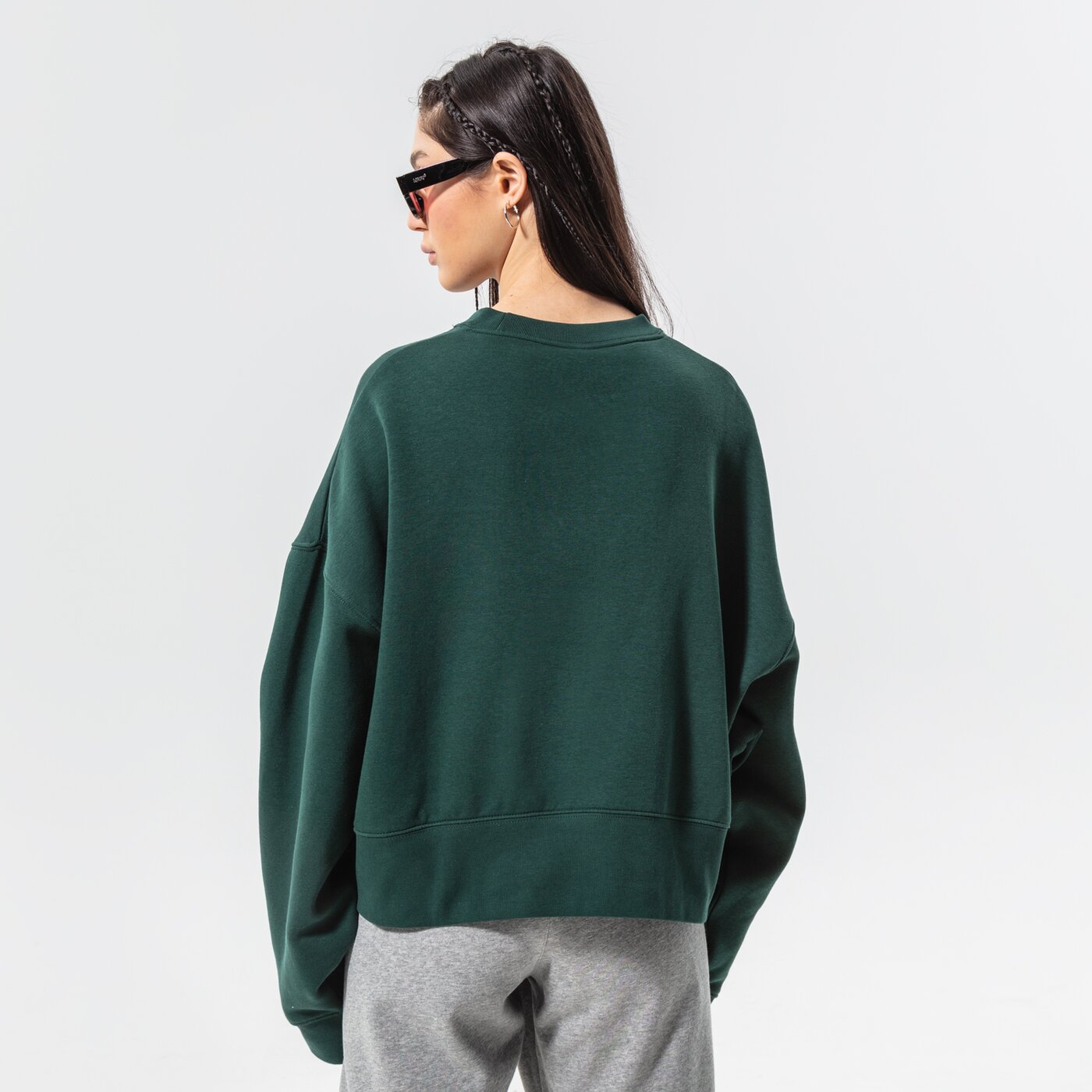 Дамски суичър NIKE СУИТЧЪР W NSW ESSNTL CLCTN FLC OS CRW dj7665-397 цвят зелен