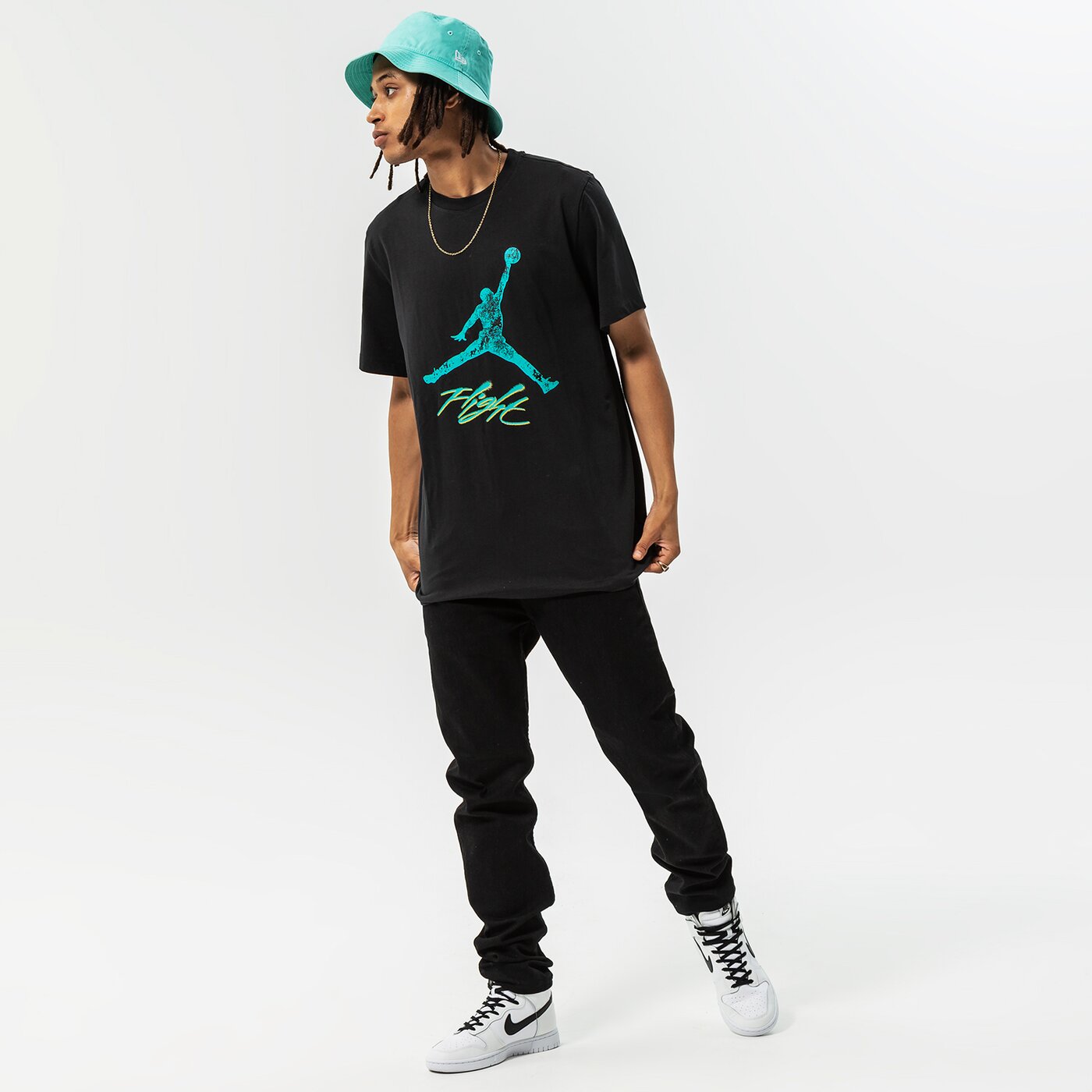 Мъжка тениска JORDAN ТЕНИСКА M J ESS JUMPMAN SS CREW dq7376-010 цвят черен