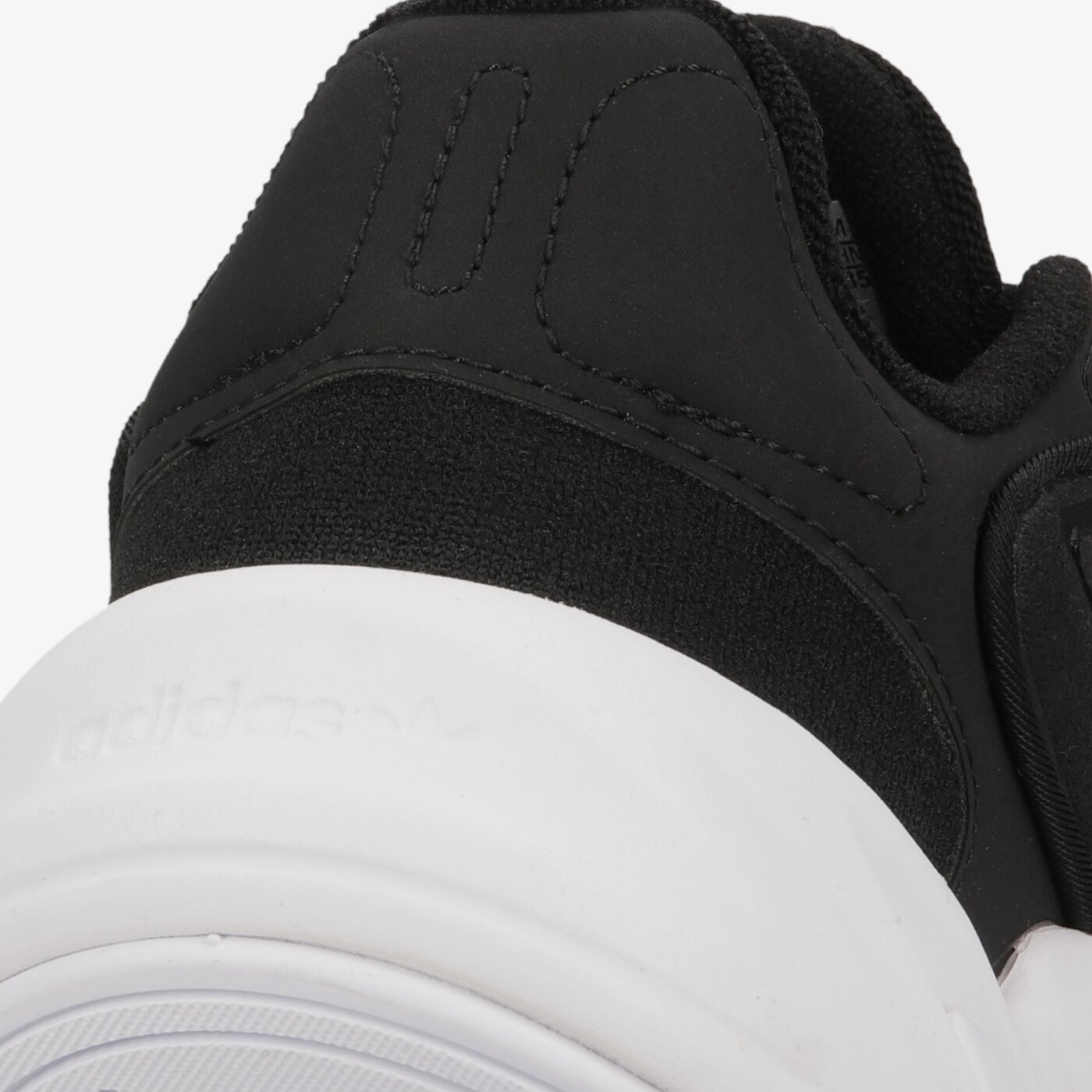 Дамски маратонки ADIDAS OZELIA W gw0593 цвят черен