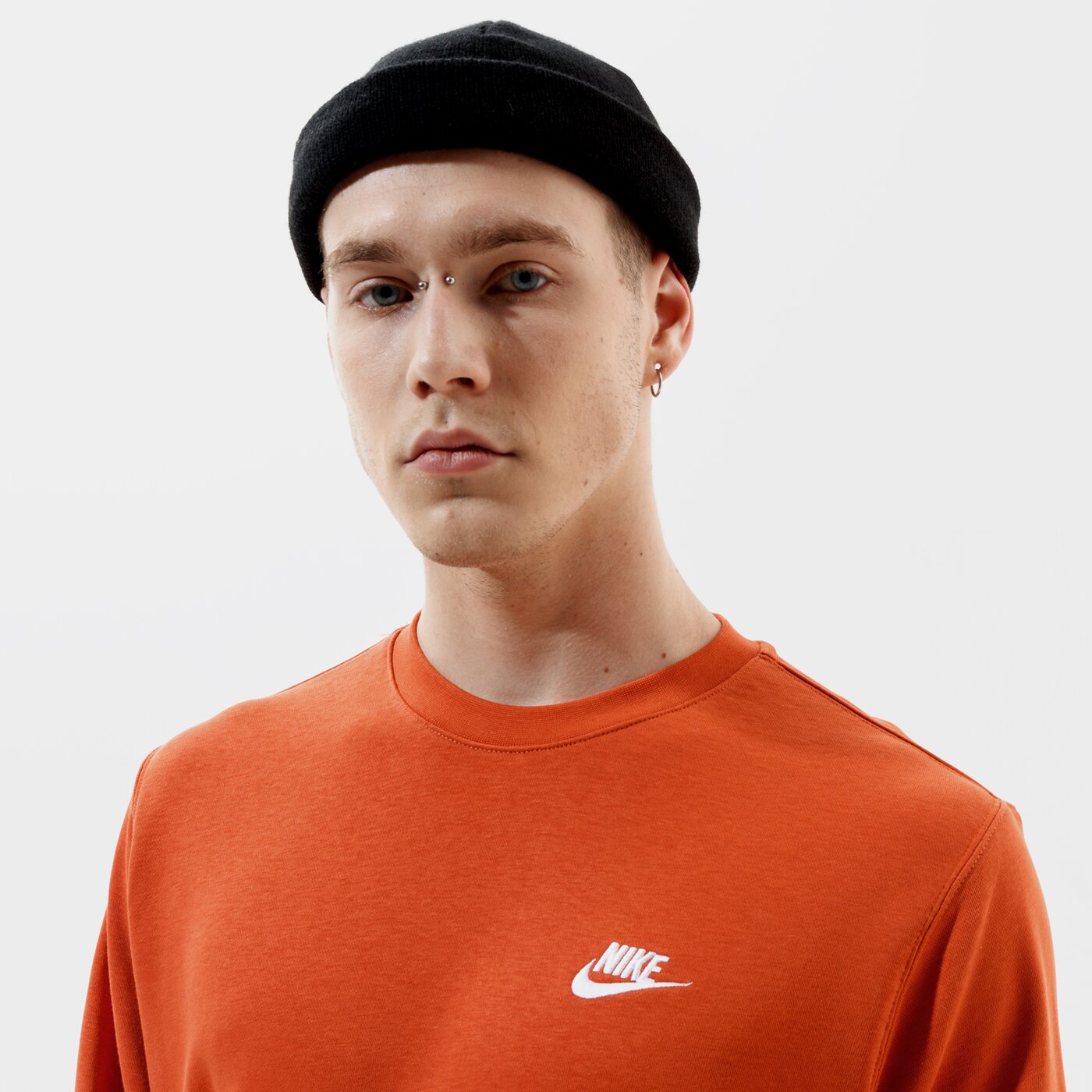 Мъжки суичър NIKE СУИТЧЪР SPORTSWEAR CLUB bv2666-812 цвят оранжев