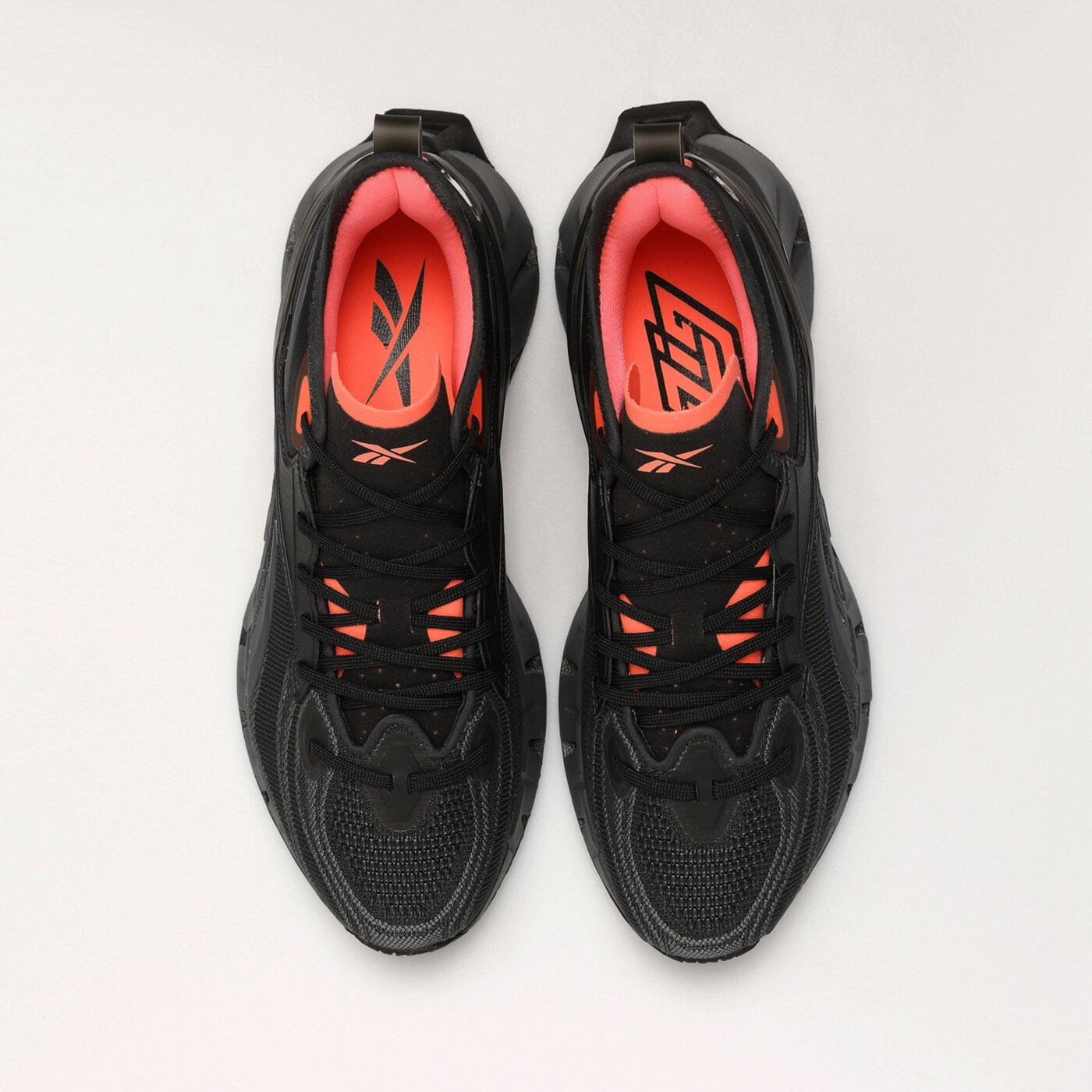 Мъжки маратонки REEBOK ZIG KINETICA 3 hr1326 цвят черен