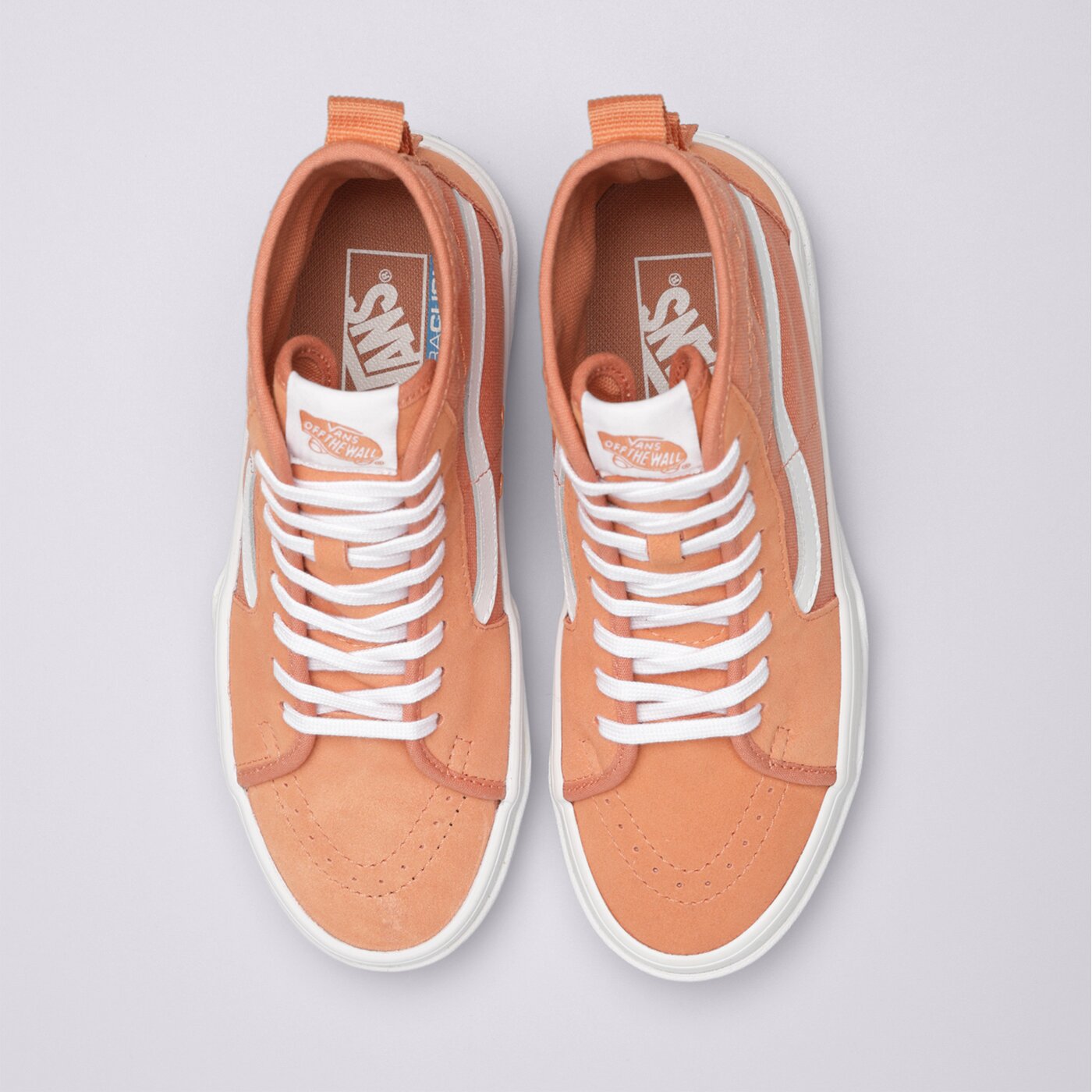 Дамски маратонки VANS UA SENTRY SK8-HI WC vn0a4bvwbm51 цвят оранжев