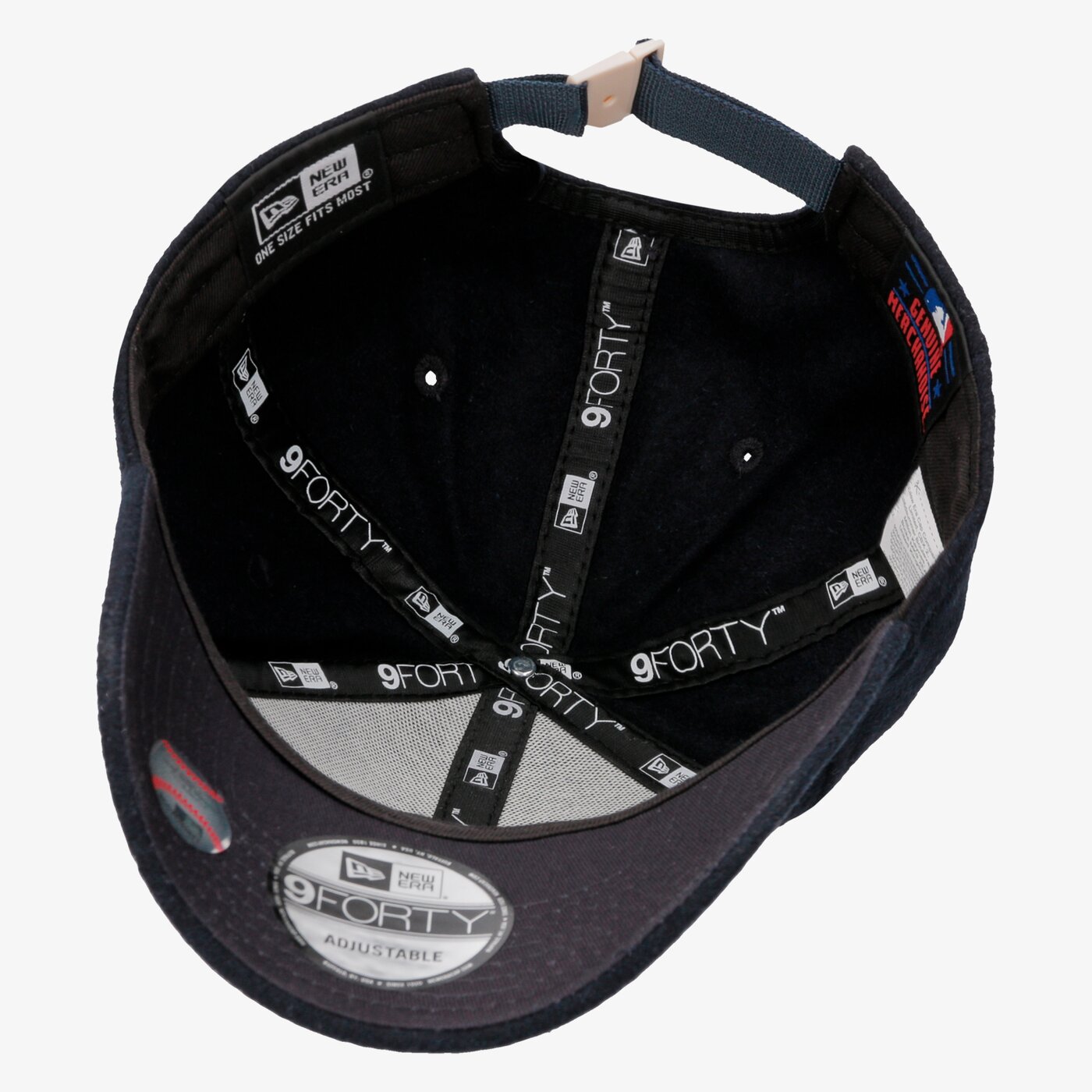 Дамска зимна шапка NEW ERA ЗИМНА ШАПКА UTLTY MELTON 9FORTY NEYYAN NEYYAN NVYWHI 11794584 цвят тъмносин