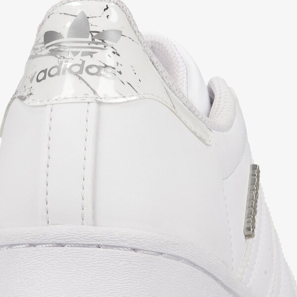 Детски маратонки ADIDAS SUPERSTARJ h03993 цвят бял