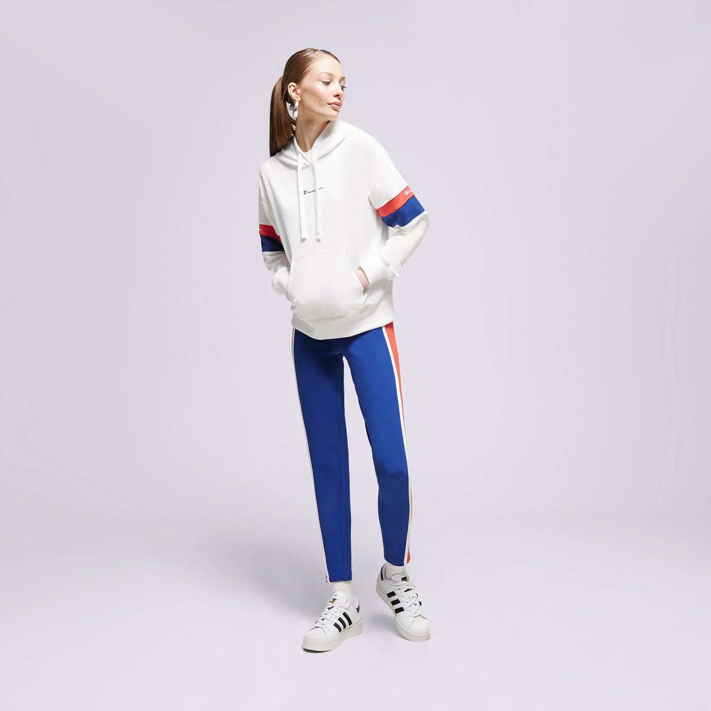 Дамски суичър CHAMPION СУИТЧЪР С КАЧУЛКА HOODED SWEATSHIRT 116222ww001 цвят бял