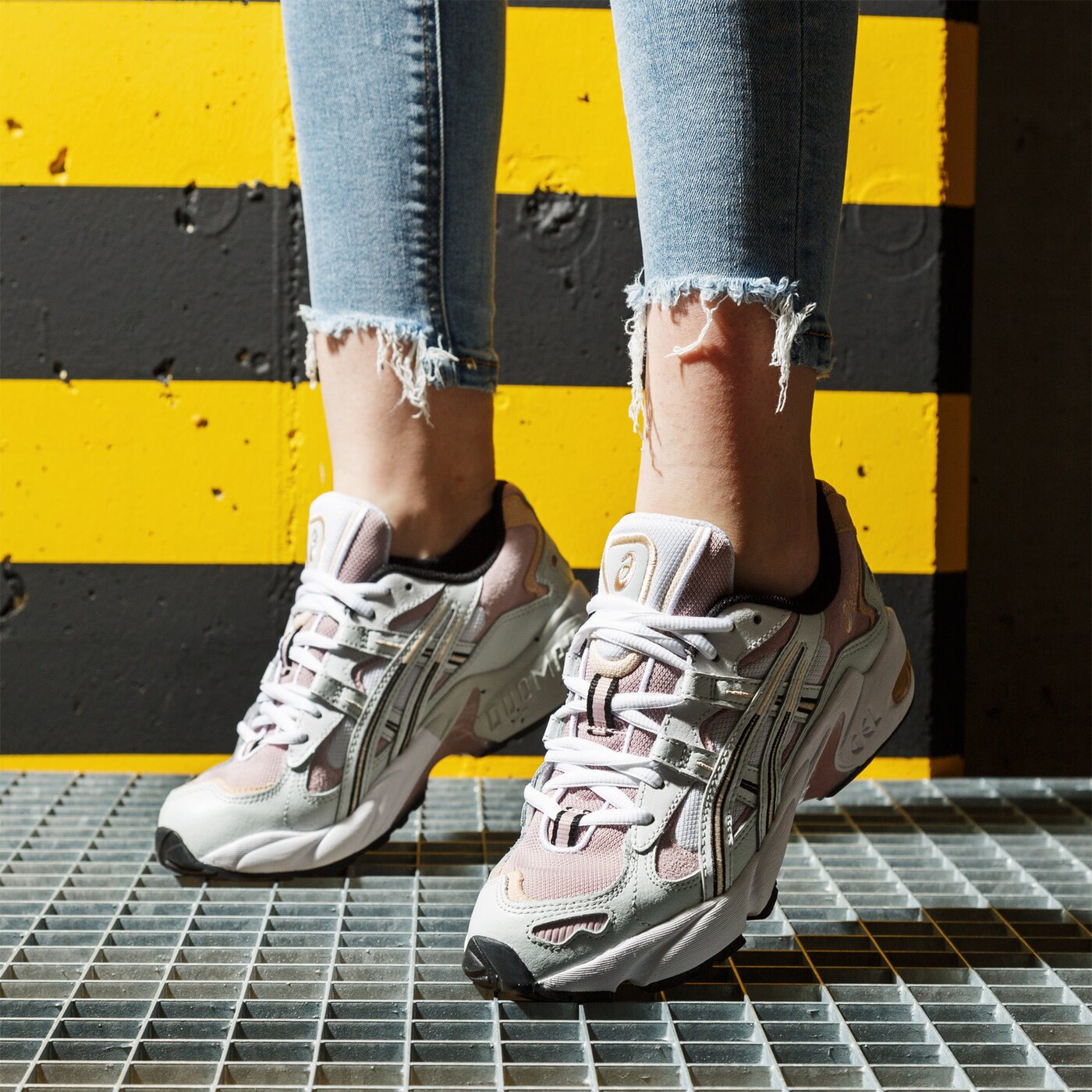 Дамски маратонки ASICS GEL-KAYANO 5 OG 1022a142020 цвят бял