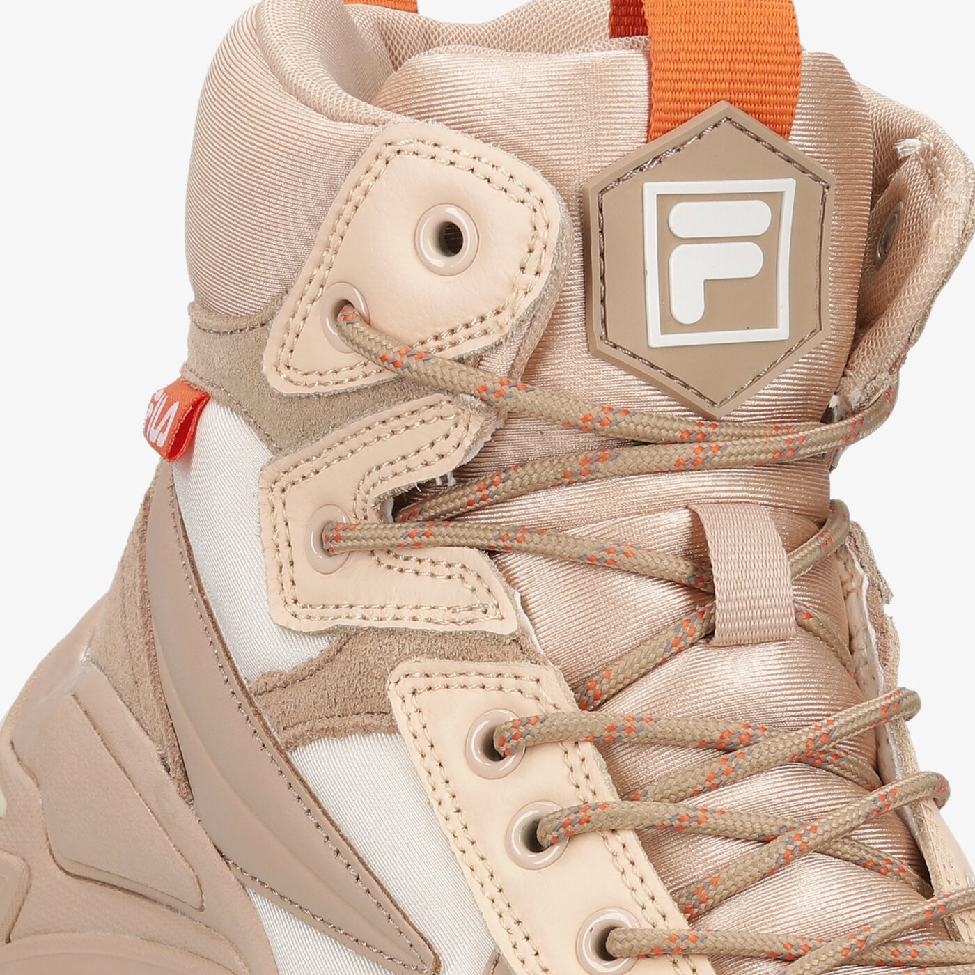 Дамски маратонки FILA ELECTROVE DESERT BOOT WMN 101140331n цвят бежов