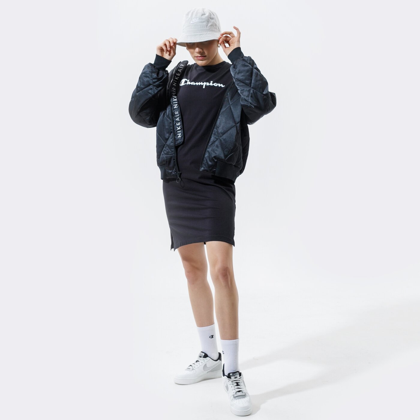 Дамски CHAMPION РОКЛЯ АНЦУГS 112609kk001 цвят черен