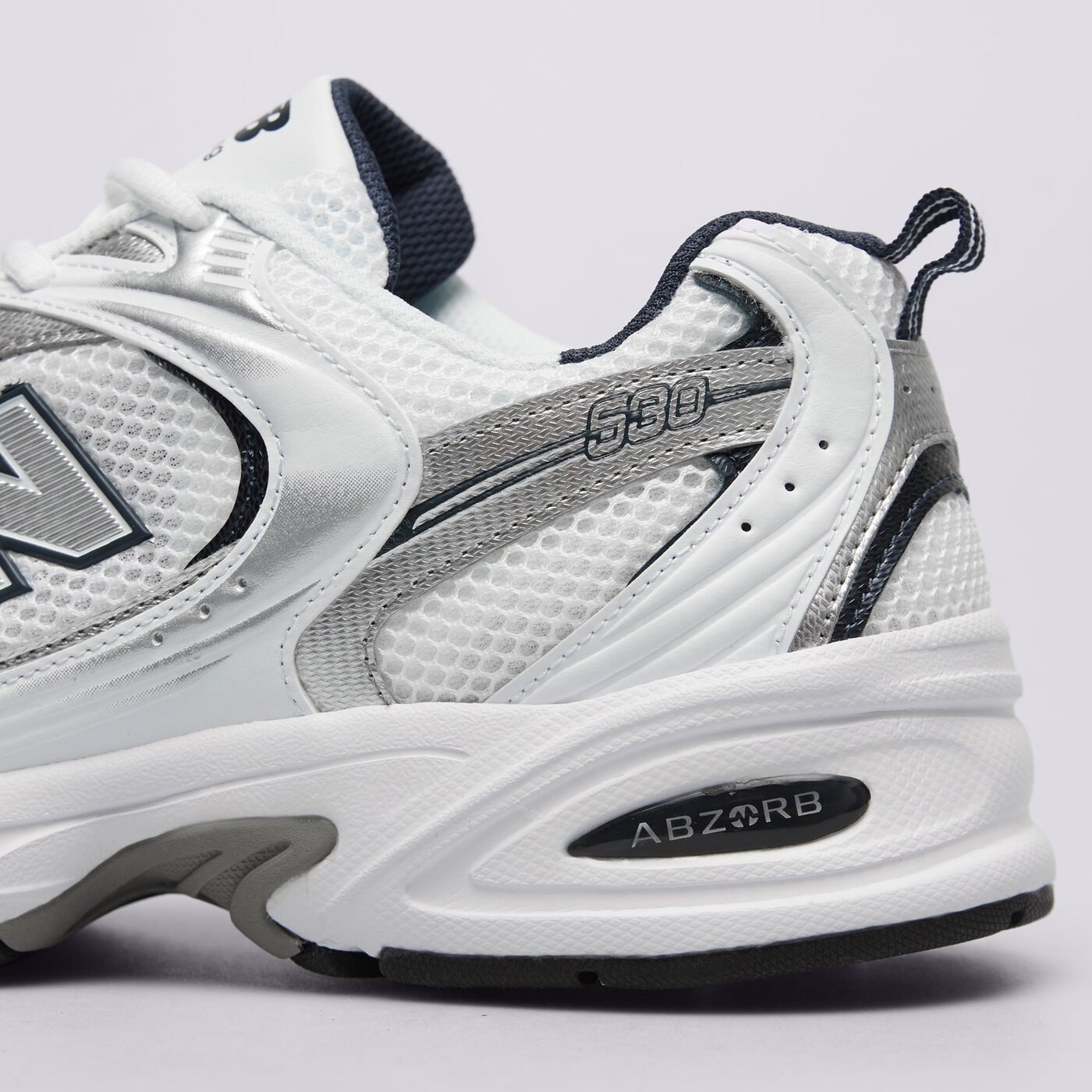 Мъжки маратонки NEW BALANCE 530  mr530sg цвят бял