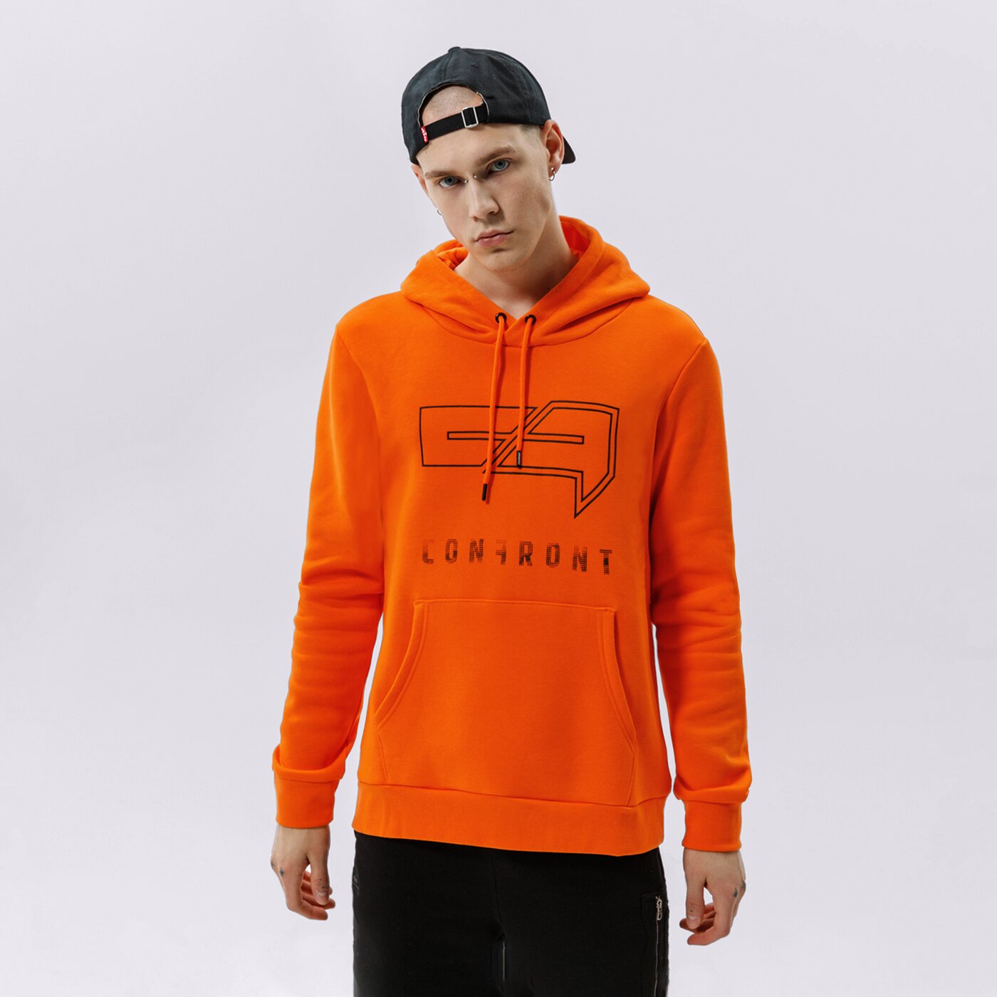 Мъжки суичър CONFRONT СУИТЧЪР С КАЧУЛКА LOGO ORANGE cf321blm31002 цвят оранжев