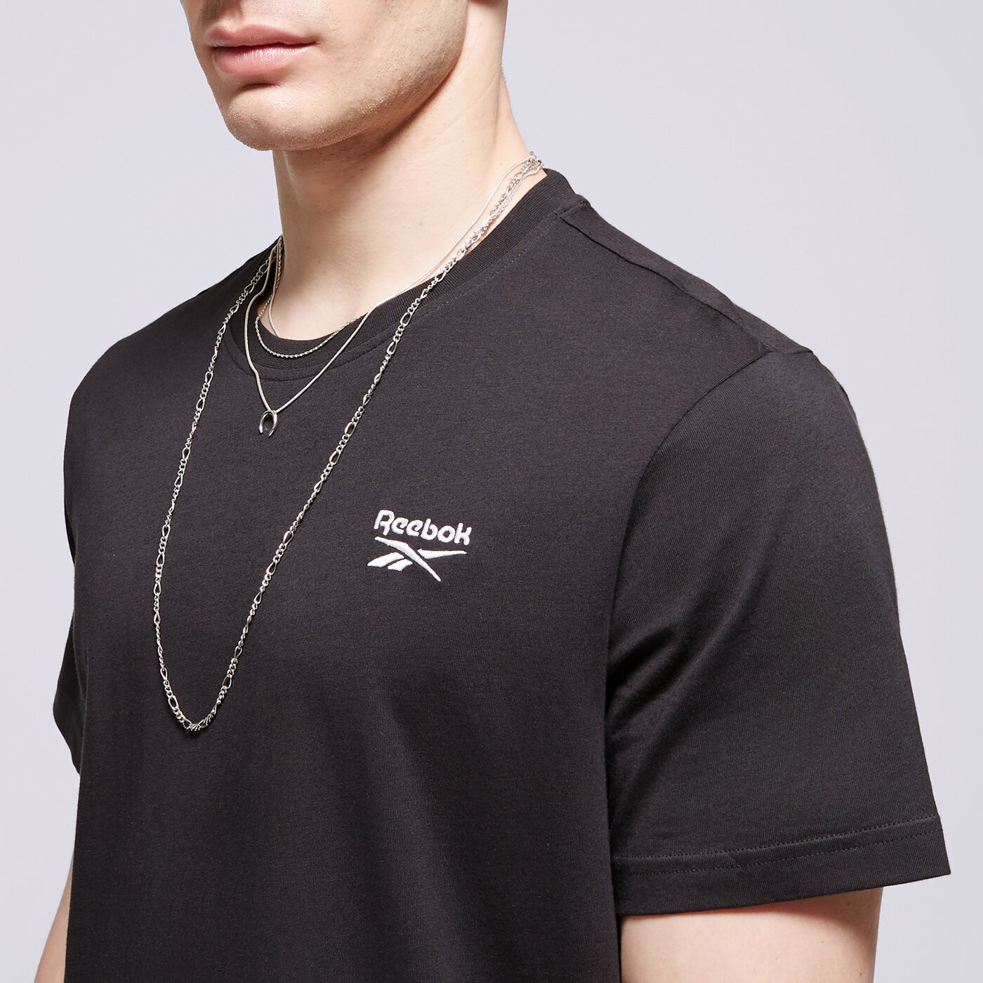 Мъжка тениска REEBOK ТЕНИСКА SS RI LEFT CHEST LOGO 100054973 цвят черен