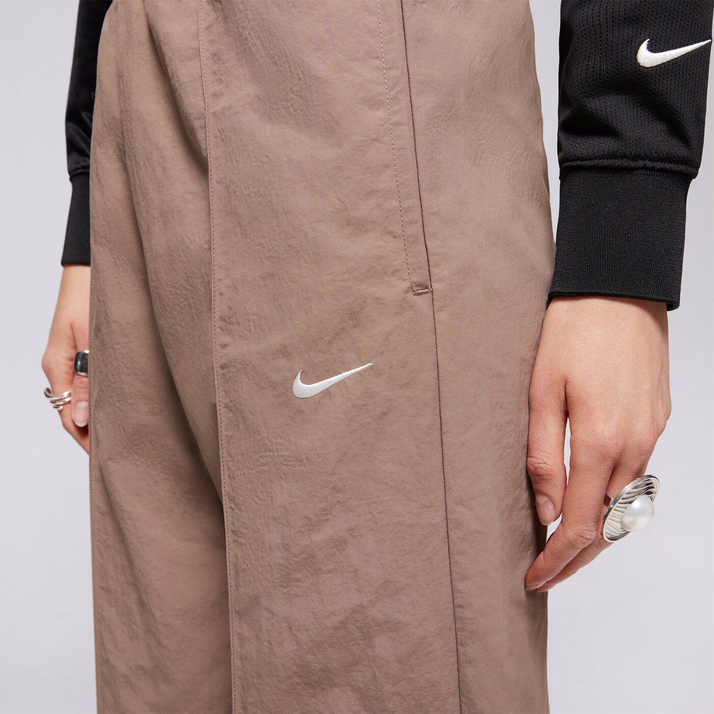 Дамски панталони NIKE ПАНТАЛОНИ W NSW TREND WVN MR PANT fq3588-233 цвят кафяв
