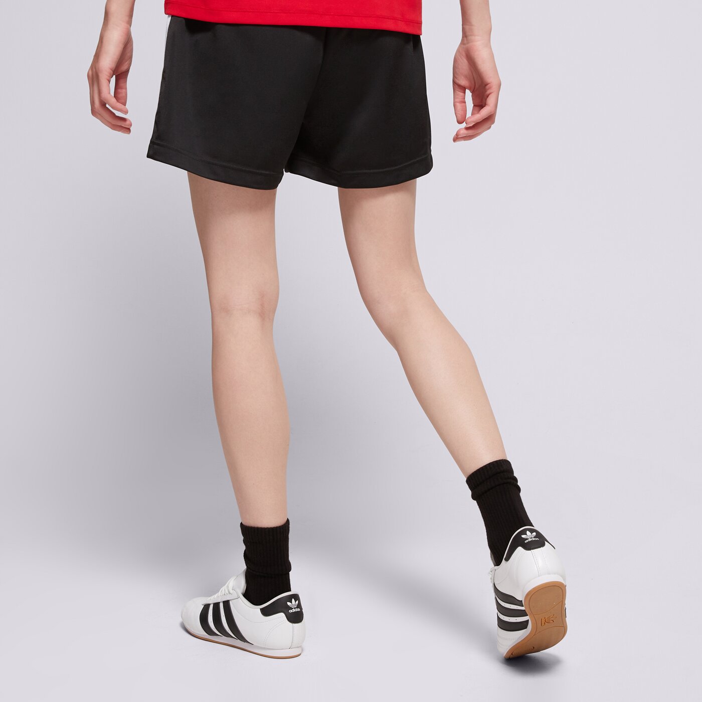 Дамски къси панталони ADIDAS ШОРТИ FIREBIRD SHORT iu2425 цвят черен