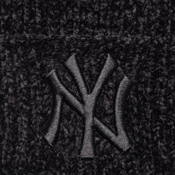 Дамска зимна шапка NEW ERA ШАПКА WMNS BOBBLE BEANIE NYY BLK NEW YORK YANKEES BL 60284833 цвят черен