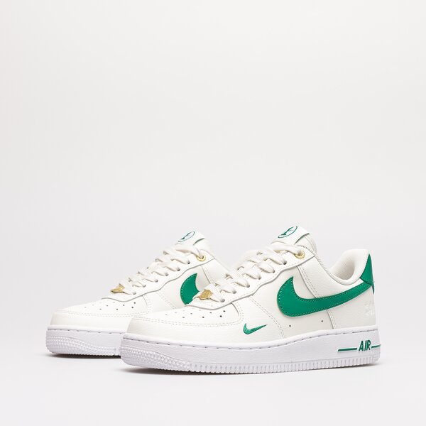 Дамски маратонки NIKE WMNS AIR FORCE 1 '07 SE XCAT dq7582-101 цвят бежов