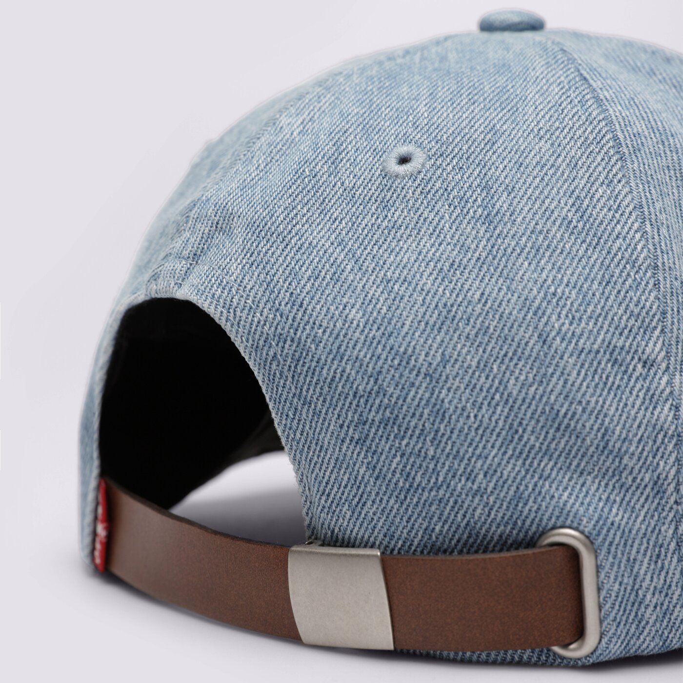 Дамска шапка с козирка LEVI'S ШАПКА ESSENTIAL CAP d75890003 цвят син