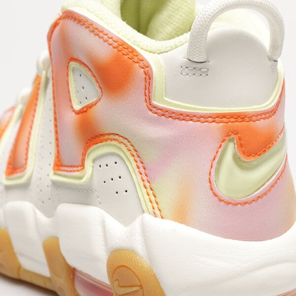 Детски маратонки NIKE AIR MORE UPTEMPO fb7702-100 цвят бежов