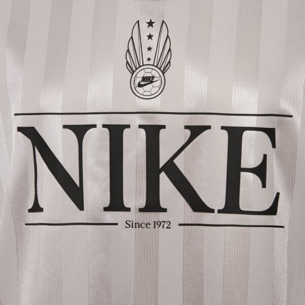 Дамска тениска NIKE ТЕНИСКА W NSW V NECK JERSEY ih8504-009 цвят сив
