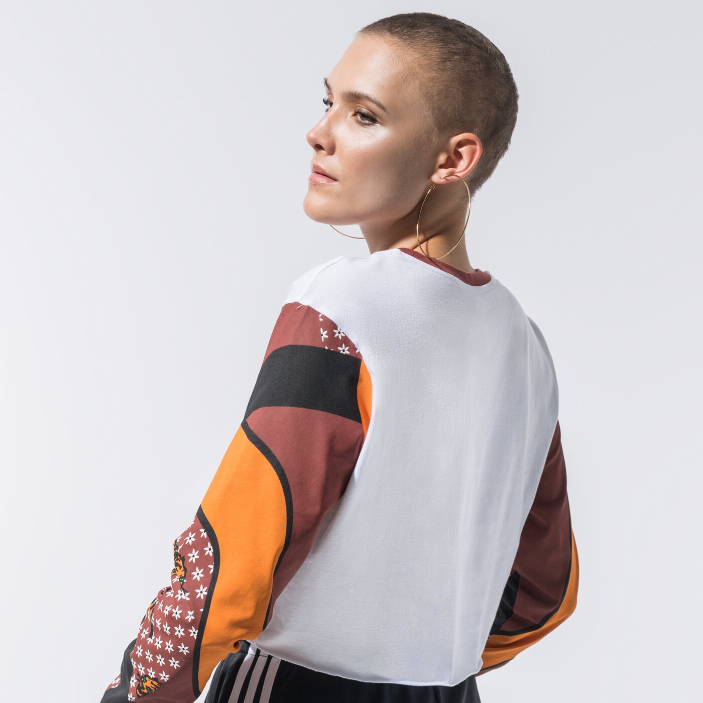 Дамска тениска VANS ТЕНИСКА SABRE vn0a4v3gwht1 цвят бял