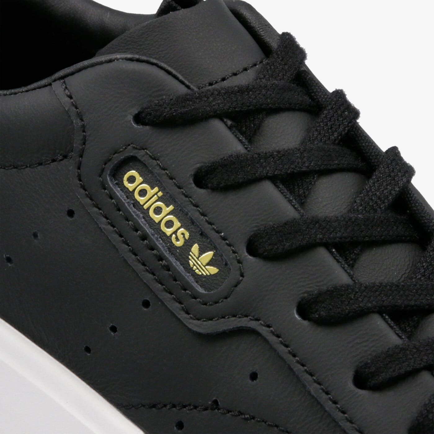 Дамски маратонки ADIDAS SLEEK W cg6193 цвят черен