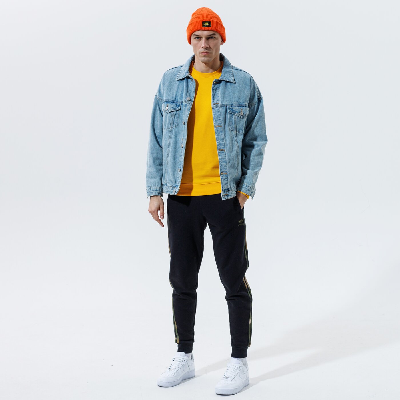 Мъжки суичър CHAMPION СУИТЧЪР CREWNECK SWEATSHIRT 214151ys058 цвят жълт