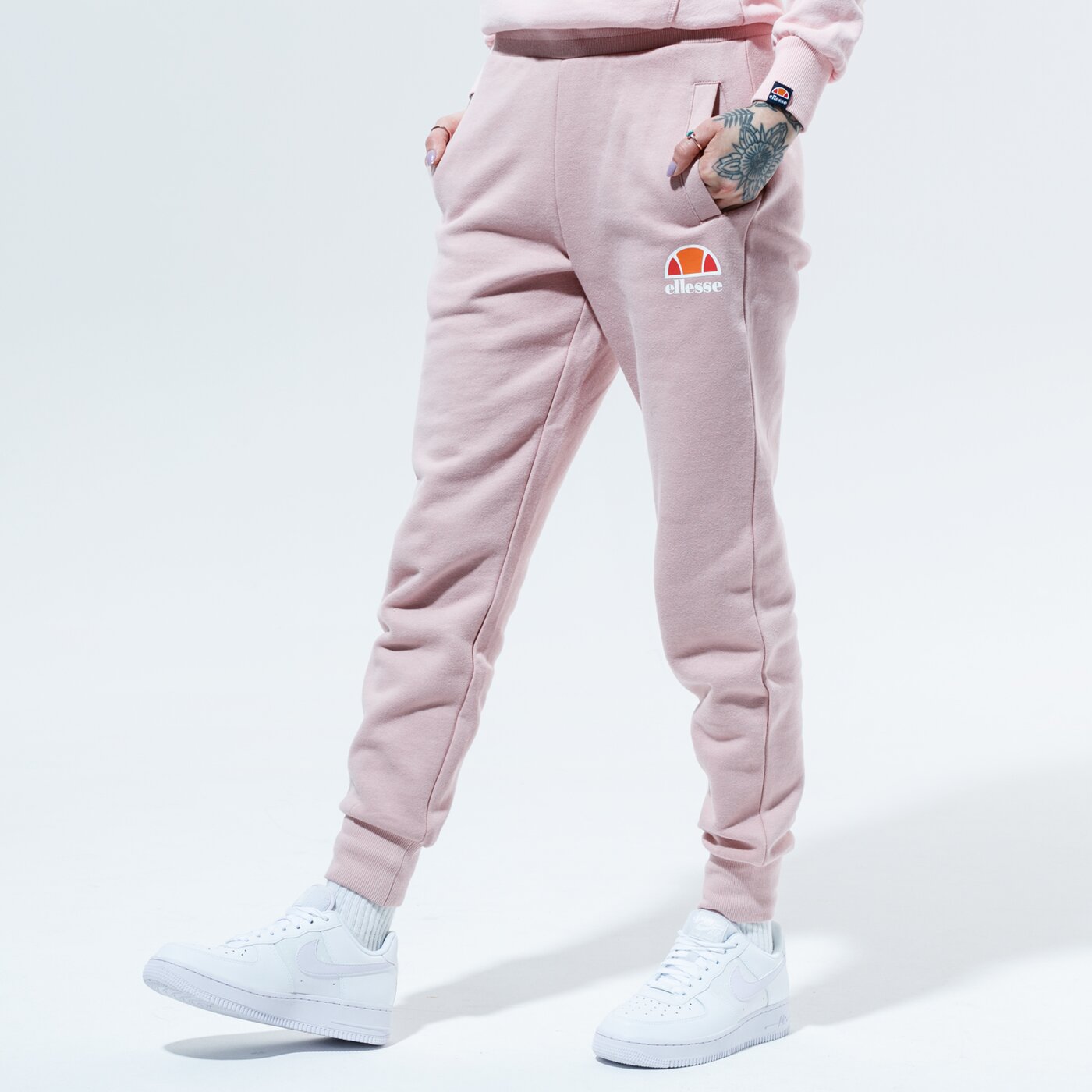 Дамски панталони ELLESSE ПАНТАЛОНИ QUEENSTOWN sgg07458pink цвят розов