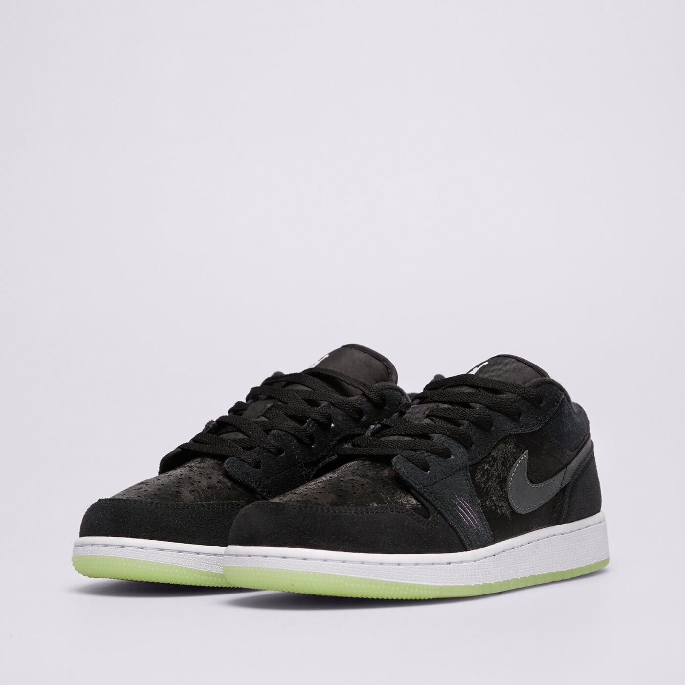 Детски маратонки AIR JORDAN 1 LOW  hv4775-001 цвят черен